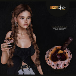 ChicChica Knife in heart cupcake